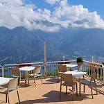 Provinciale 79 Inn Magreglio